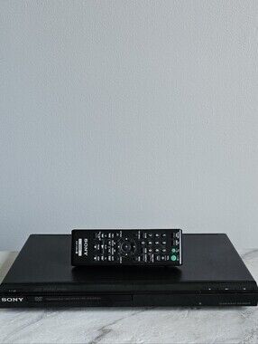 Sony DVD Player DVP-SR200P with Remote & RCA Cables - Tested & Working